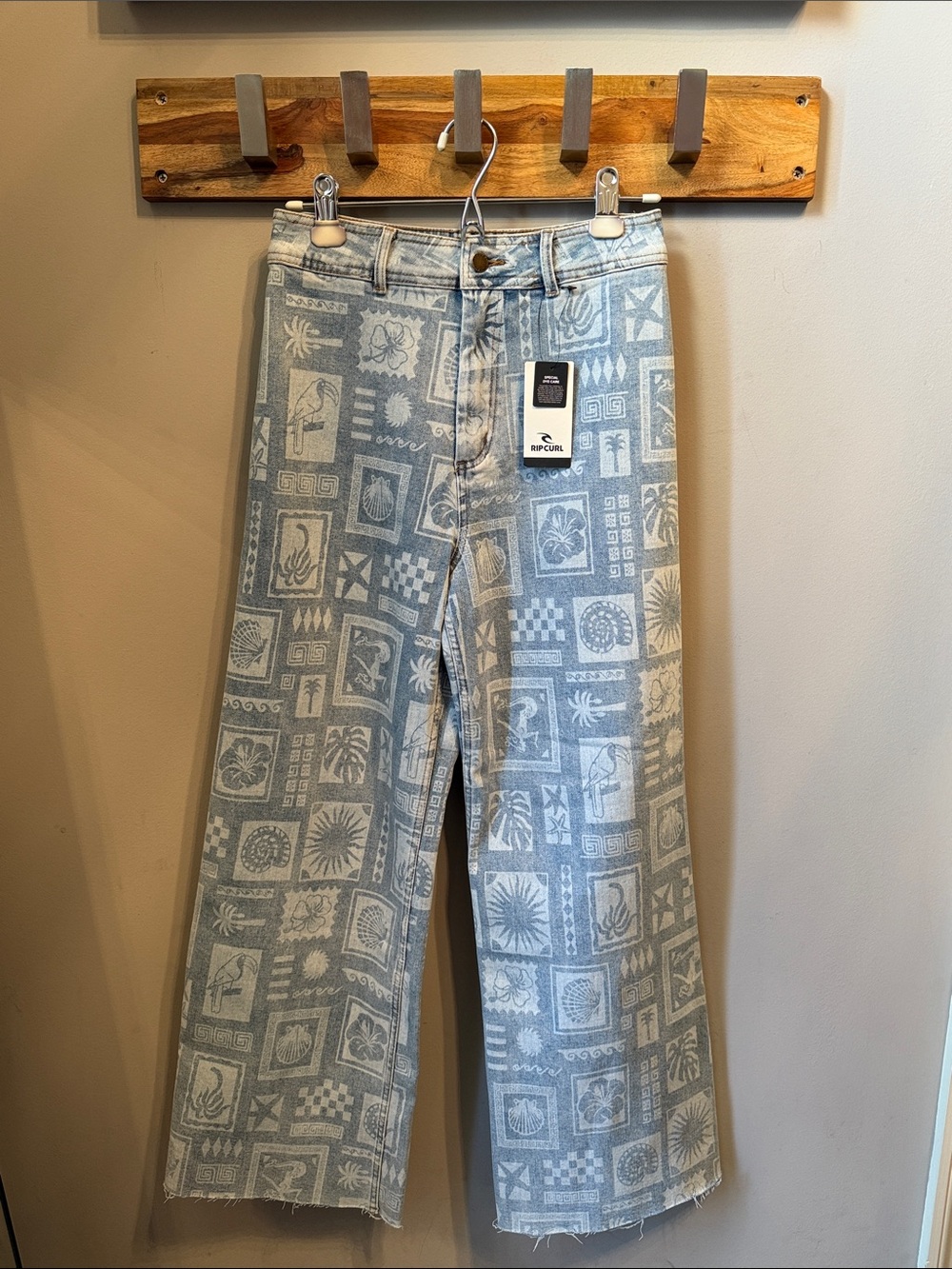 Rip Curl - Light Blue and White Patterned Wide-Leg Jeans